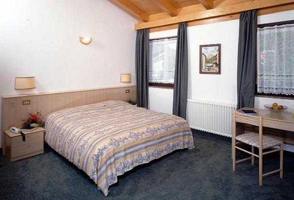Hotel Miramonti Виго ди Фаса Екстериор снимка