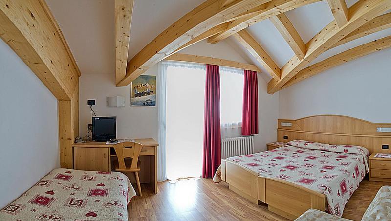 Hotel Miramonti Виго ди Фаса Екстериор снимка