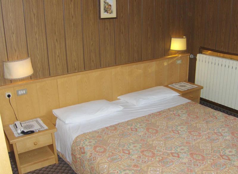 Hotel Miramonti Виго ди Фаса Екстериор снимка