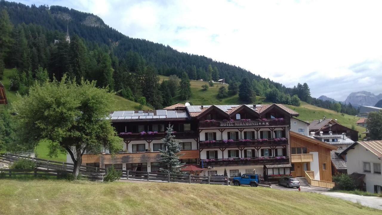 Hotel Miramonti Виго ди Фаса Екстериор снимка