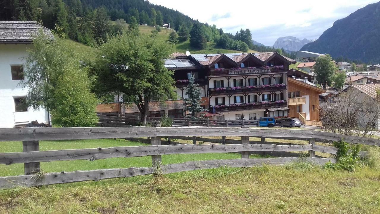 Hotel Miramonti Виго ди Фаса Екстериор снимка